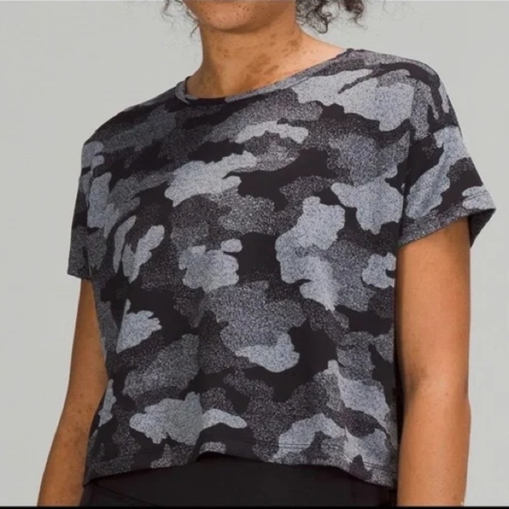 Lululemon Cates Training Tee Heritage Speckle Camo